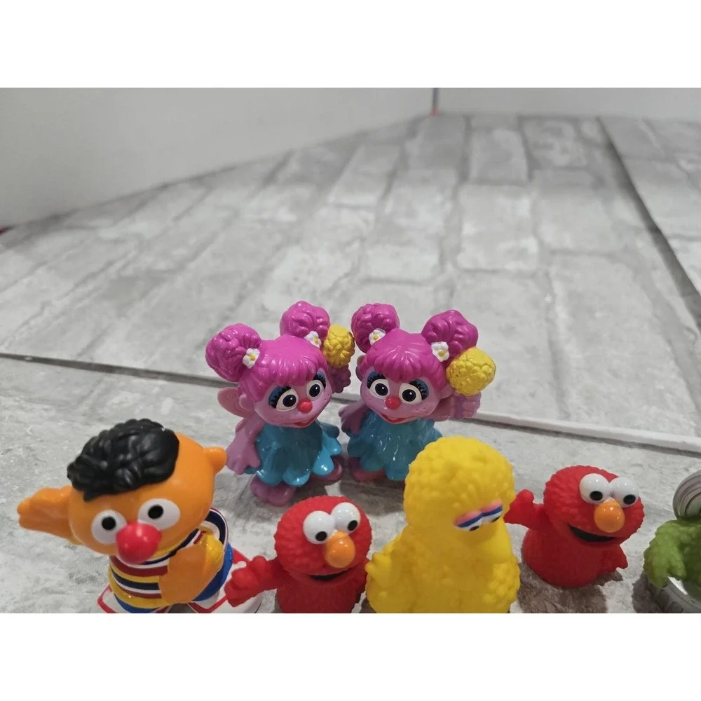 Lot of Sesame Street Figures Elmo Abby Cadabby Ernie‎ Big Bird Oscar the Grouch